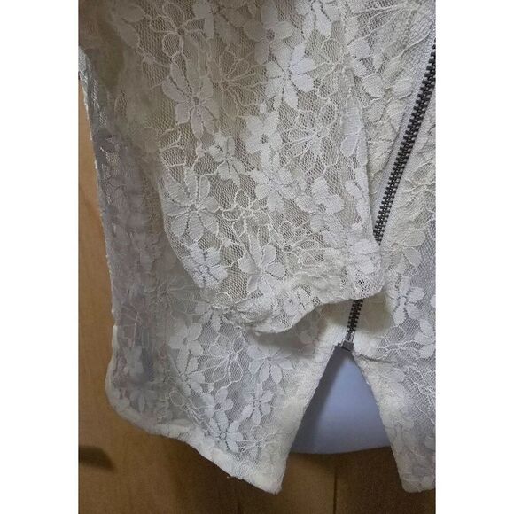 Floral Lace Cream Sheer Moto Jacket With Asymmetrical Zipper jr size M 10/12 - Picture 4 of 13